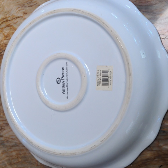 ABBY PRESS Neighbors Pie Plate dish - Picture 3 of 4